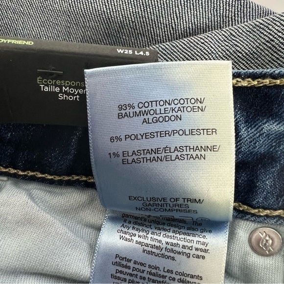 NWT SILVER Women’s Boyfriend Blue Jean Shorts Sz 2 Distressed Stretch Pockets - Picture 7 of 13